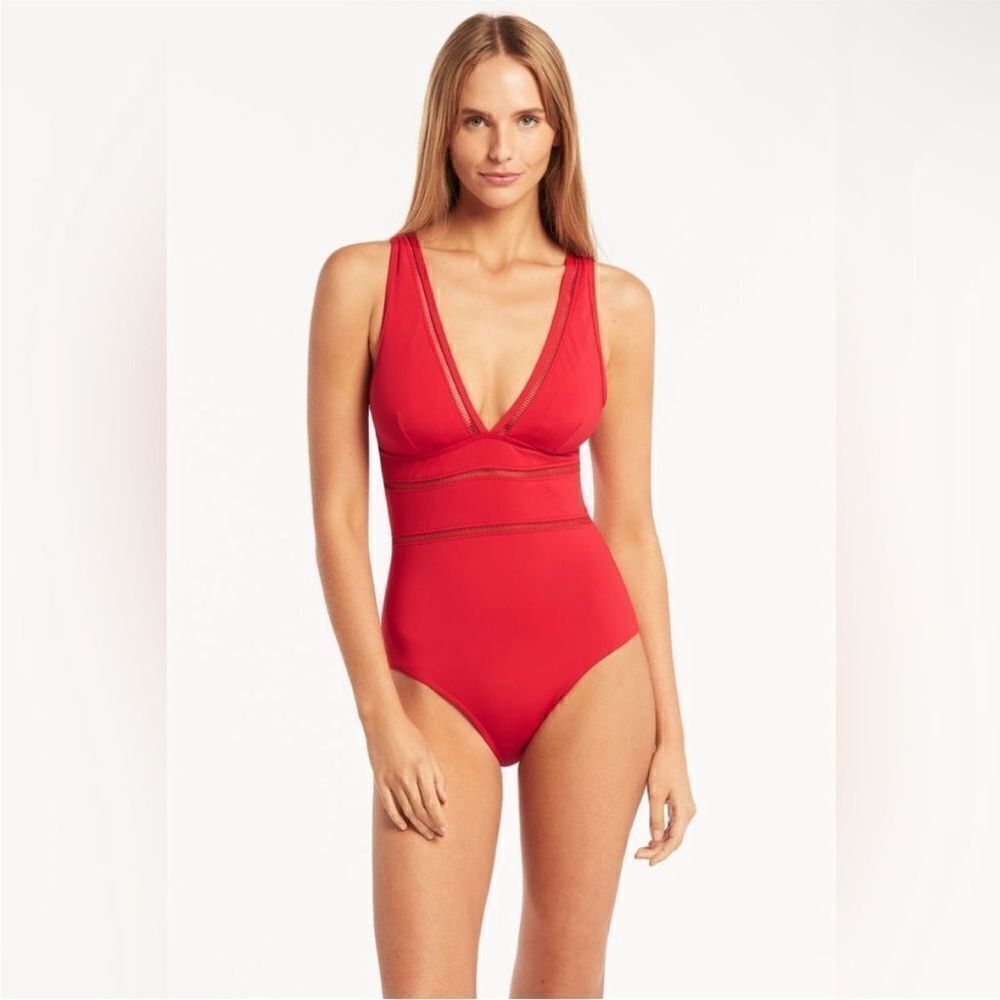 Sea Level Swim NWT Spliced Plunge One Piece Red
Size 12
